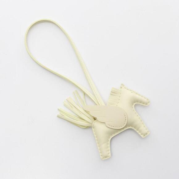 HERMES Yellow Leather Charm - Picture 3 of 6